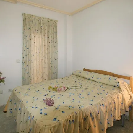 Awesome In W/ 2 Bedrooms *