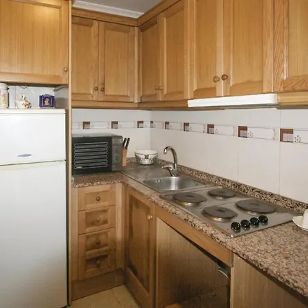 Apartman Awesome In W/ 2 Bedrooms
