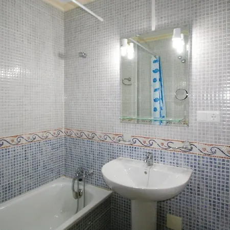 Awesome In W/ 2 Bedrooms Apartman