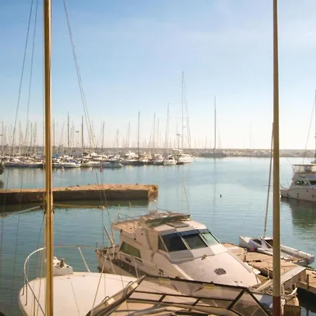 Awesome In W/ 2 Bedrooms
